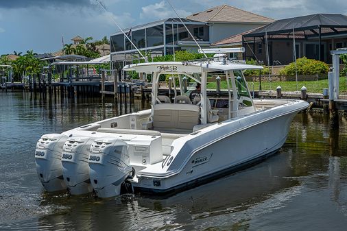 Boston-whaler 380-OUTRAGE image