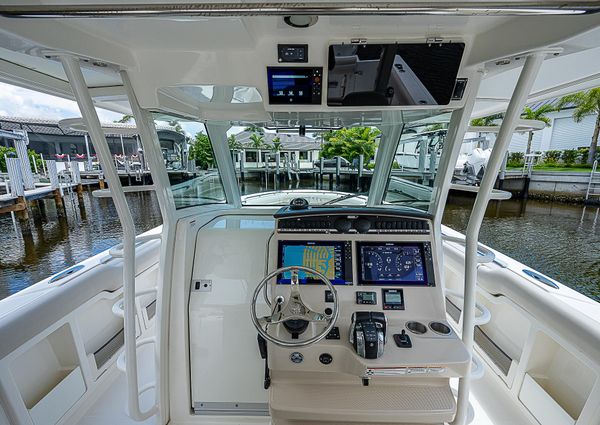 Boston-whaler 380-OUTRAGE image