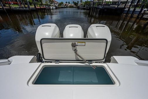 Boston Whaler 380 Outrage image