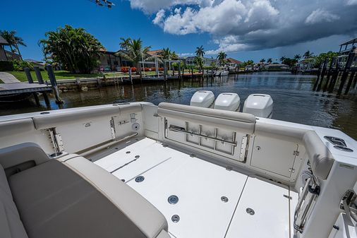 Boston-whaler 380-OUTRAGE image