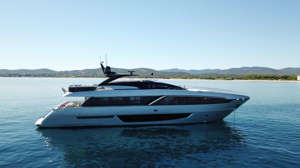 Riva basilic