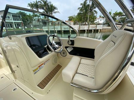 Chris-Craft Calypso 24 image