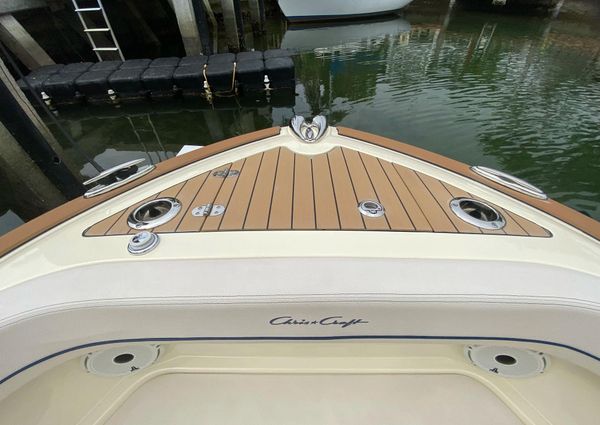 Chris-Craft Calypso 24 image