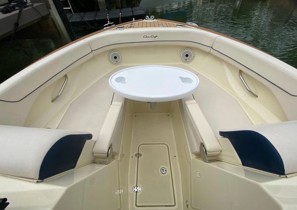 Chris-Craft Calypso 24 image