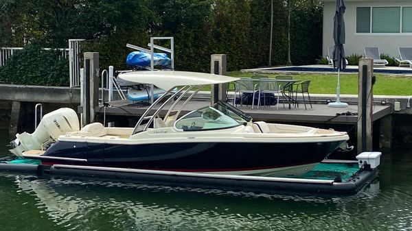 Chris-Craft Calypso 24 