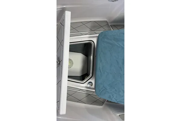 Axopar 22-T-TOP image