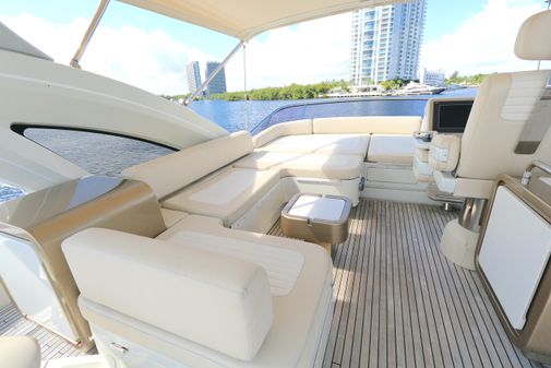 Azimut 72S image