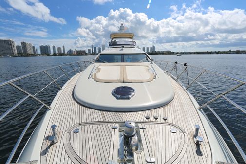 Azimut 72S image