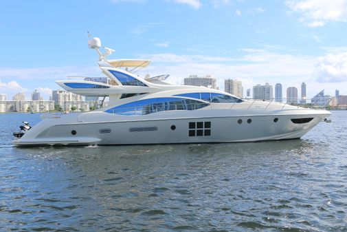 Azimut 72S image