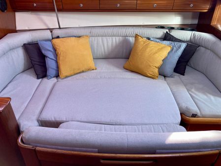 Bavaria 38 Cruiser image