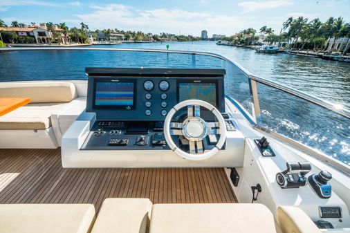 Azimut 80 FLY image