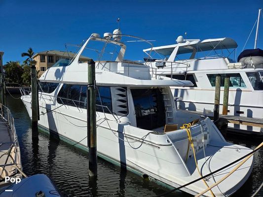 Carver 570 Voyager Pilothouse - main image