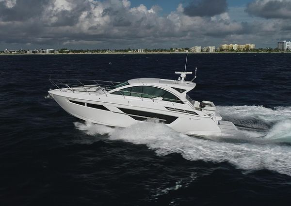 Cruisers Yachts 50 Cantius image