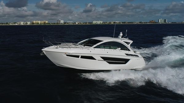 Cruisers Yachts 50 Cantius image