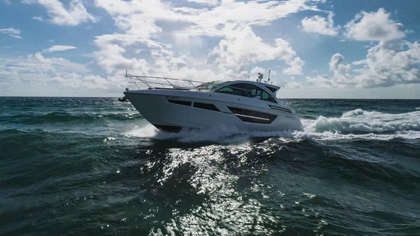 Cruisers Yachts 50 Cantius image