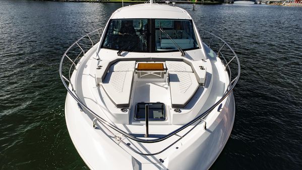 Cruisers Yachts 50 Cantius image