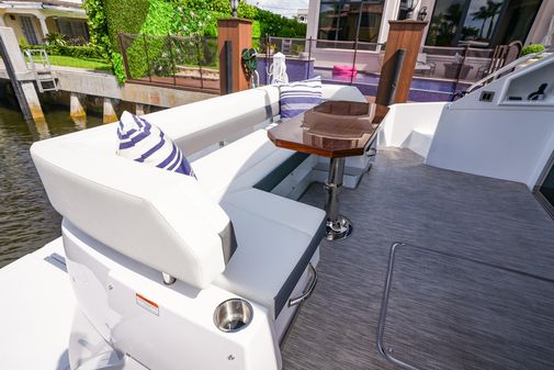 Cruisers Yachts 50 Cantius image