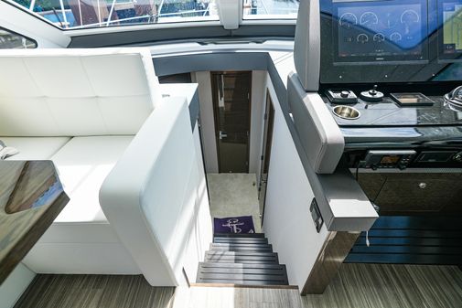 Cruisers Yachts 50 Cantius image