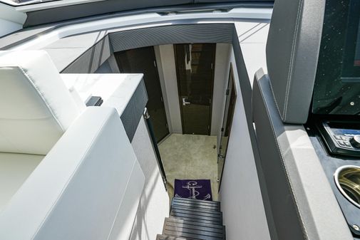 Cruisers Yachts 50 Cantius image