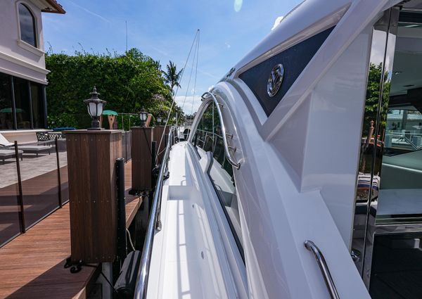 Cruisers Yachts 50 Cantius image