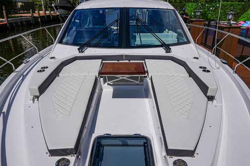 Cruisers Yachts 50 Cantius image