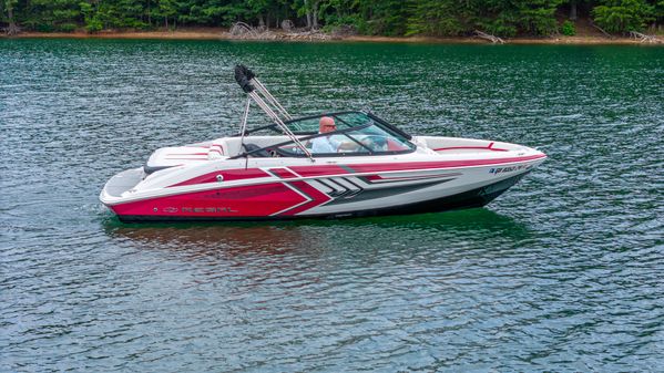 Regal 2000-ESX-BOWRIDER image