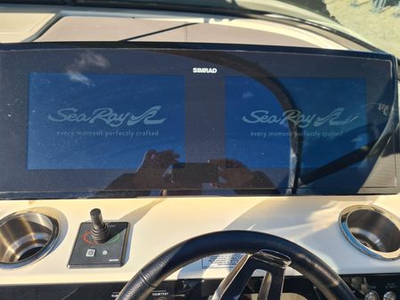 Sea Ray Sun Sport 250 image