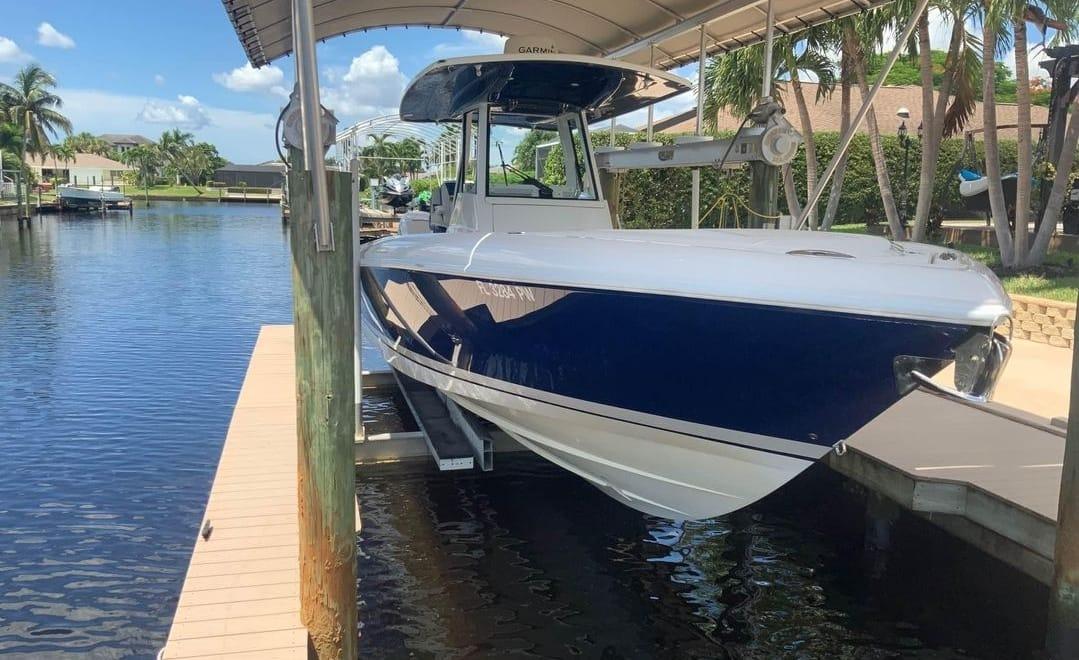 2015 Intrepid 327 center console