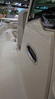 Boston Whaler 330 Outrage image