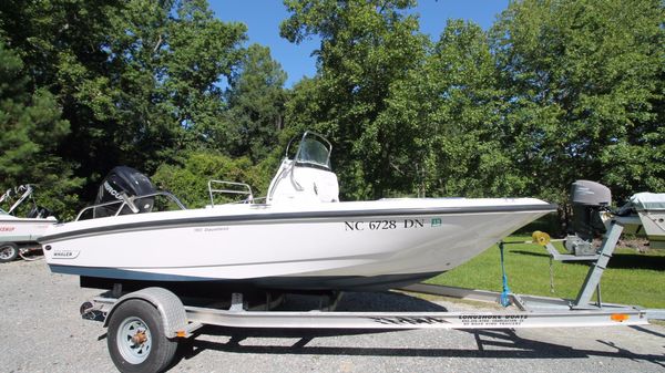 Boston Whaler 180 Dauntless 