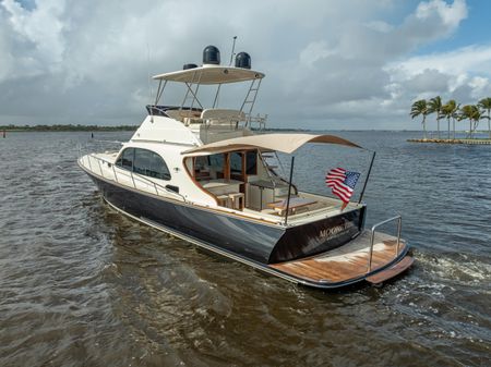 Palm Beach Motor Yachts PB50 Flybridge image