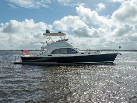 Palm Beach Motor Yachts PB50 Flybridge image