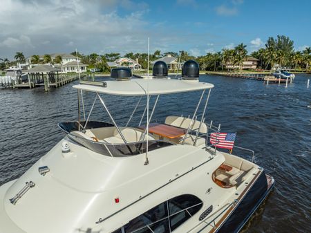 Palm Beach Motor Yachts PB50 Flybridge image