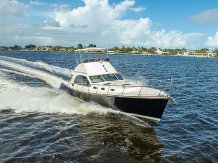 Palm Beach Motor Yachts PB50 Flybridge image