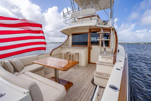 Palm Beach Motor Yachts PB50 Flybridge image