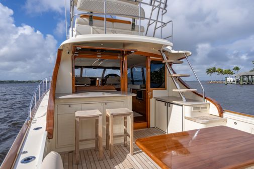 Palm Beach Motor Yachts PB50 Flybridge image