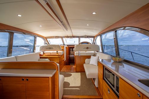 Palm Beach Motor Yachts PB50 Flybridge image