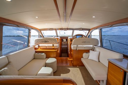 Palm Beach Motor Yachts PB50 Flybridge image