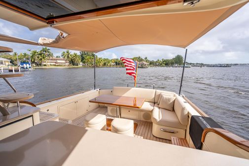 Palm Beach Motor Yachts PB50 Flybridge image