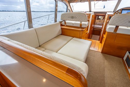 Palm Beach Motor Yachts PB50 Flybridge image