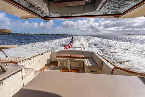 Palm Beach Motor Yachts PB50 Flybridge image