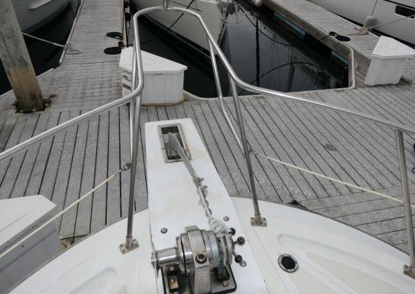 Nova 36 SUNDECK image