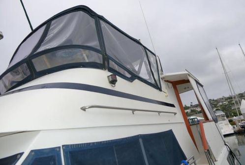 Nova 36 SUNDECK image