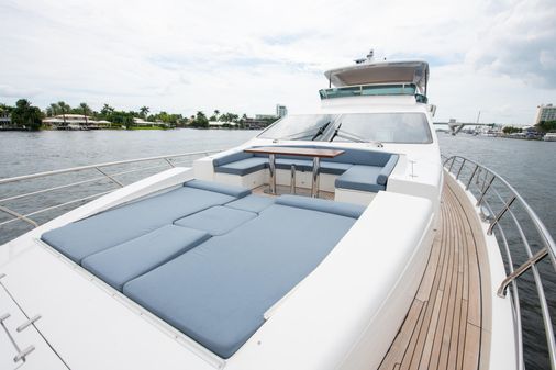 Azimut 84 Flybridge image