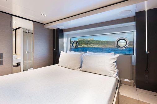 Custom Line Navetta 33 image