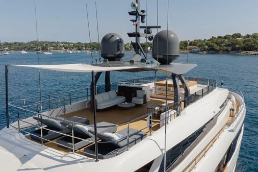 Custom Line Navetta 33 image