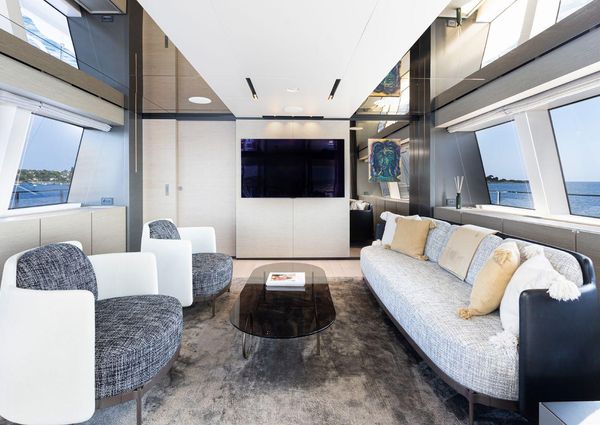 Custom Line Navetta 33 image