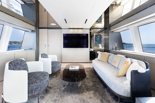 Custom Line Navetta 33 image