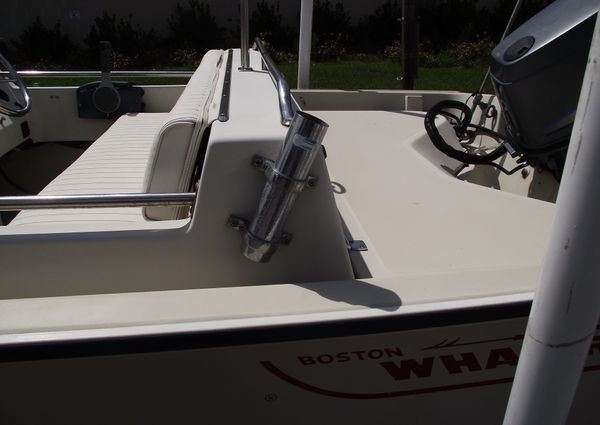 Boston-whaler SUPER-SPORT-LIMITED-SPECIAL-EDITION image