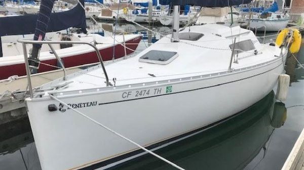 Beneteau First 235 